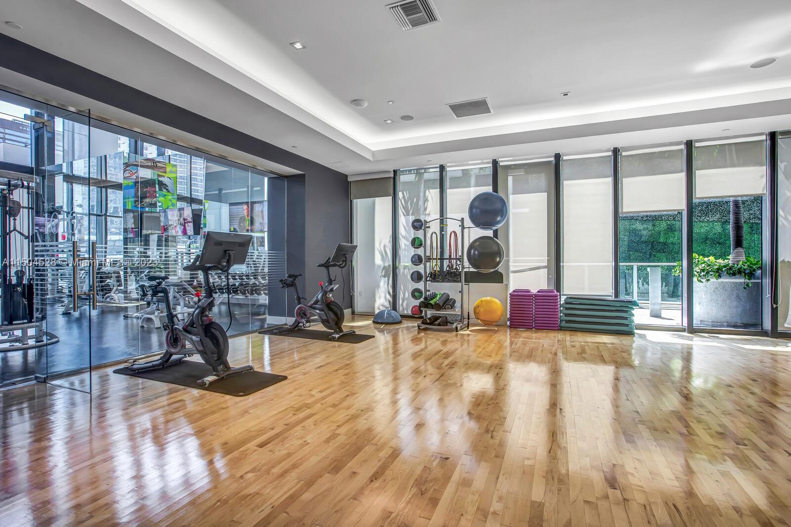 1010 BRICKELL CONDO - Residential Lease