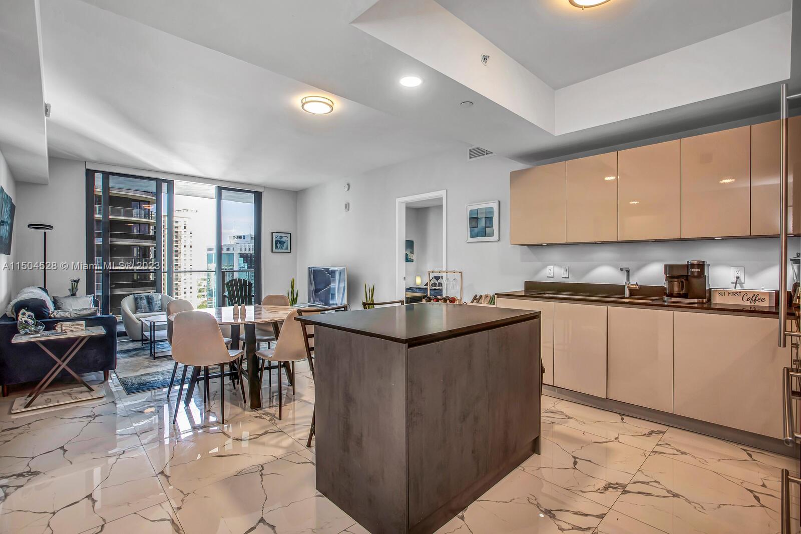 1010 BRICKELL CONDO - Residential Lease