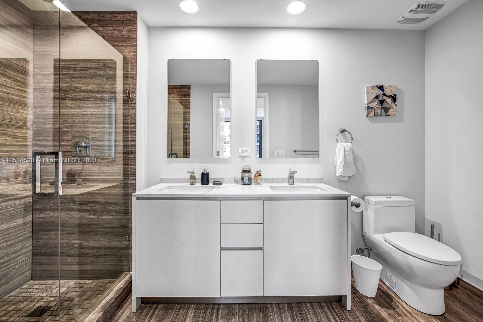 1010 BRICKELL CONDO - Residential Lease