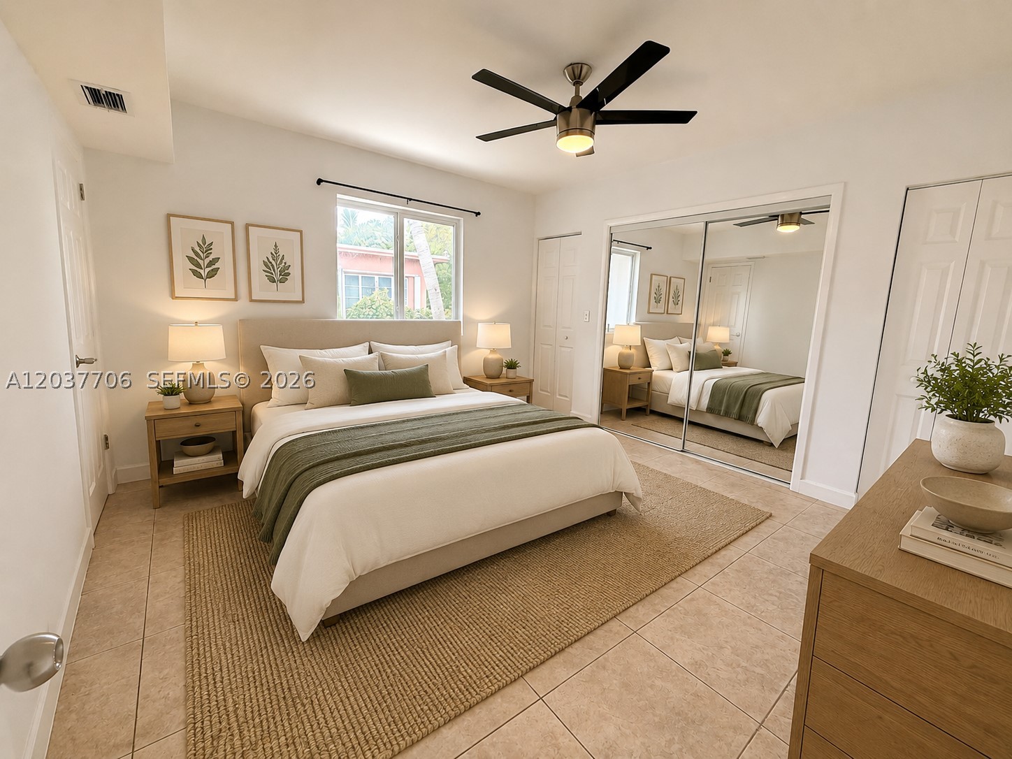 ALTOS DEL MAR NO 4 - Residential