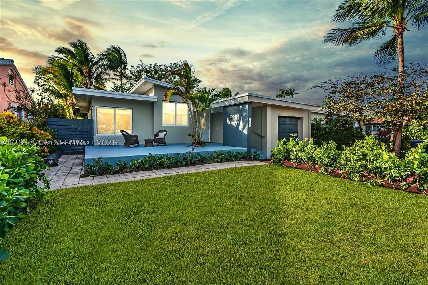ALTOS DEL MAR NO 4 - Residential