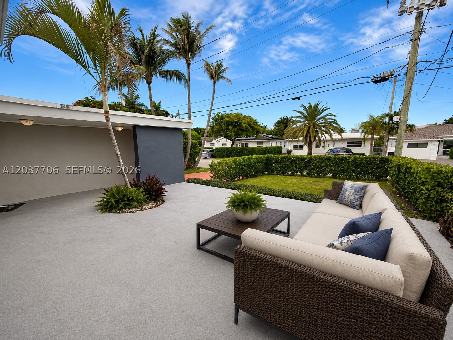 ALTOS DEL MAR NO 4 - Residential
