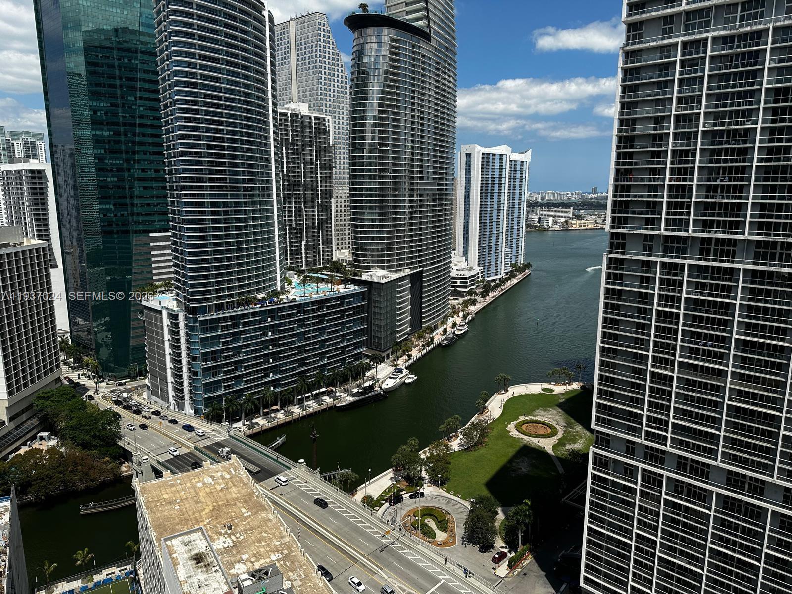 Live in the heart of Brickell! This exceptional unit offers a perfect combination of comfort, style, and prime location. Ideal for families, professionals, or investors, it is just minutes from top-rated schools, shopping, dining, and major highways. Well-maintained and move-in ready, the home boasts a welcoming atmosphere and thoughtful features that make city living effortless. Enjoy the vibrant lifestyle of Brickell while having a private, comfortable retreat to call your own. Showings by appointment only—don’t miss the chance to see it in person!

Information deemed reliable but must be verified by buyer and agent.