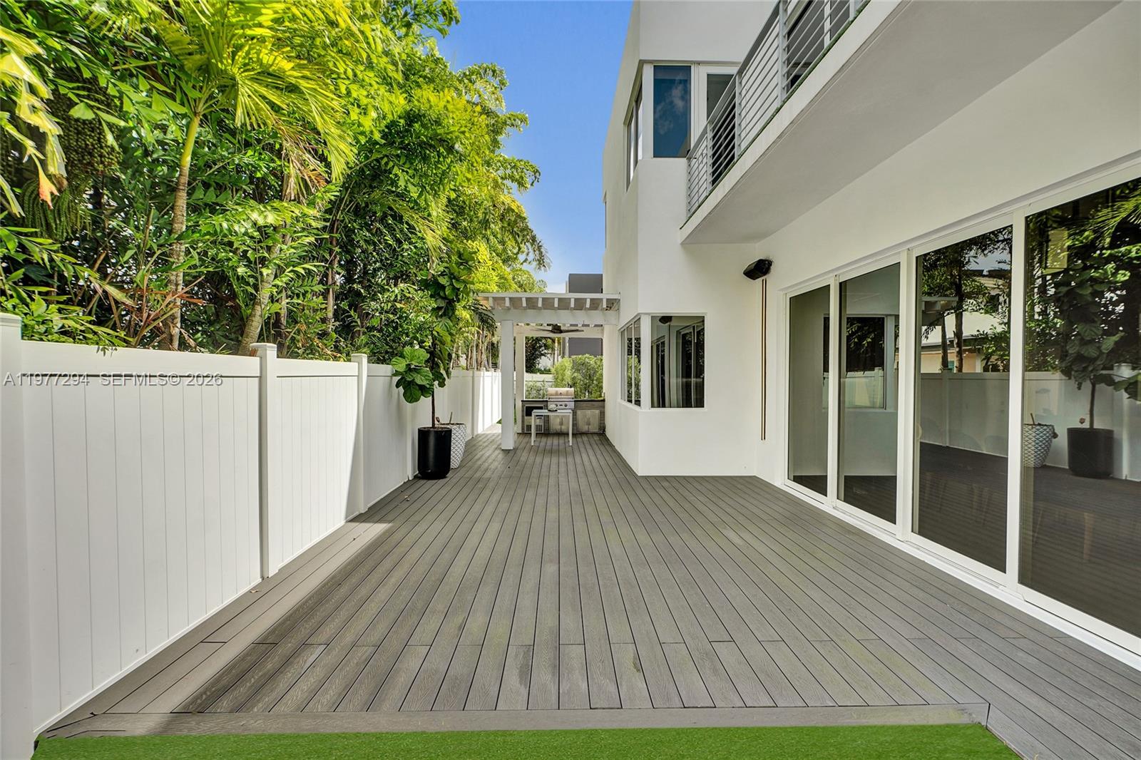 DORAL COMMONS RESIDENTIAL - Residential