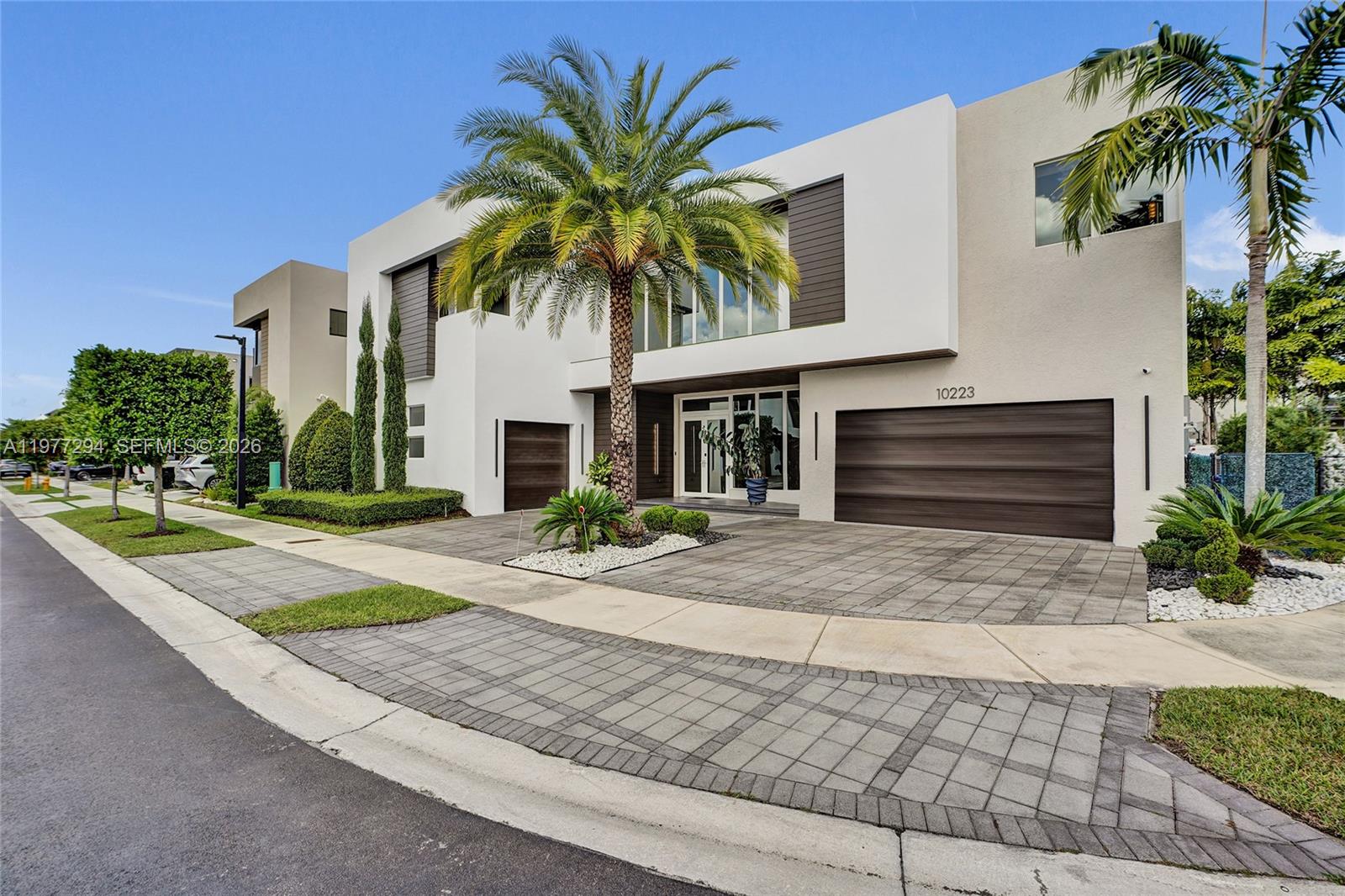 DORAL COMMONS RESIDENTIAL - Residential