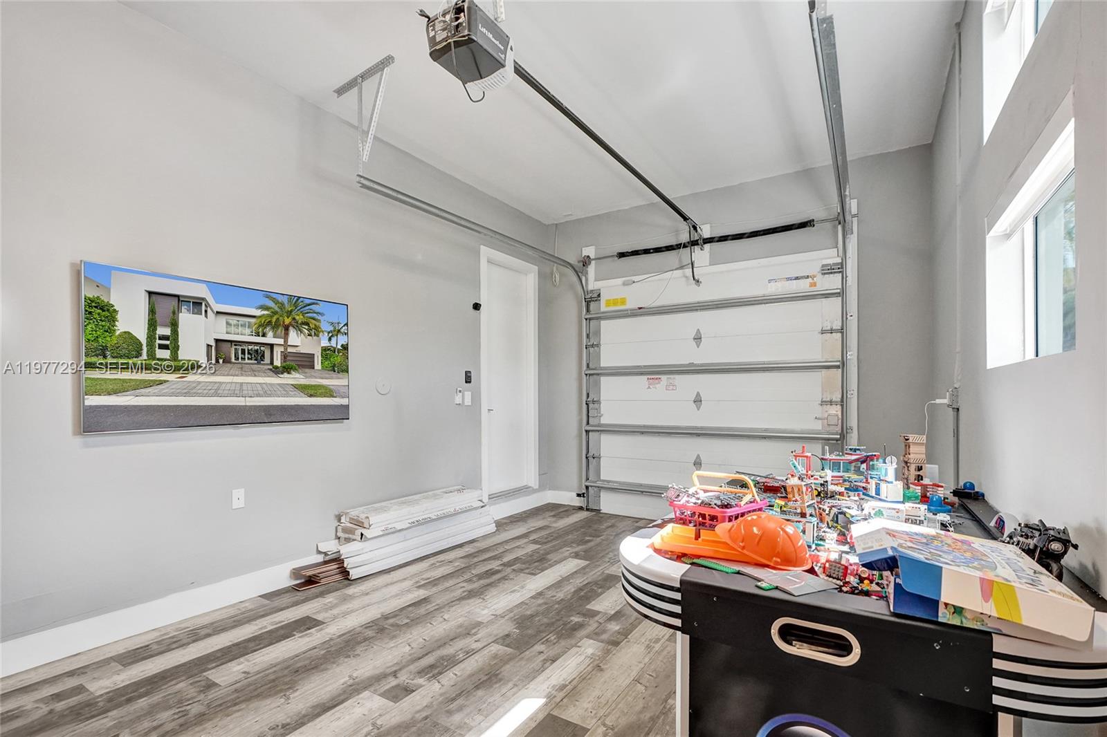DORAL COMMONS RESIDENTIAL - Residential