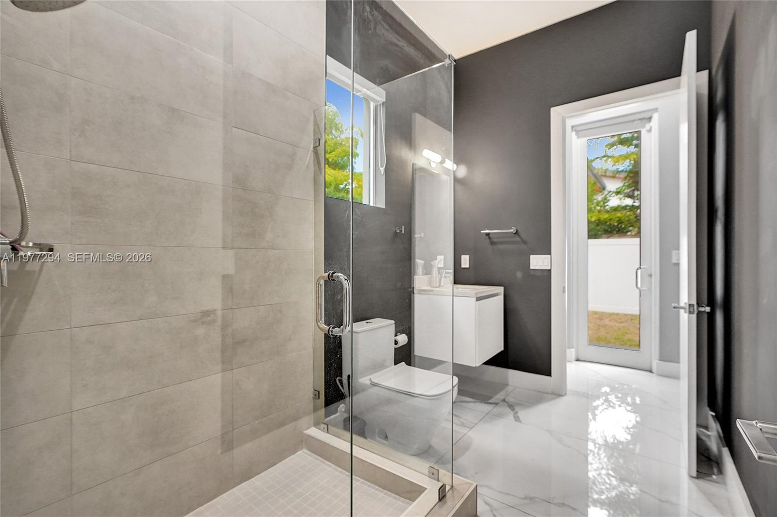 DORAL COMMONS RESIDENTIAL - Residential