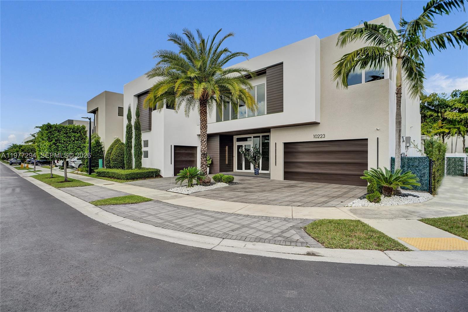 DORAL COMMONS RESIDENTIAL - Residential