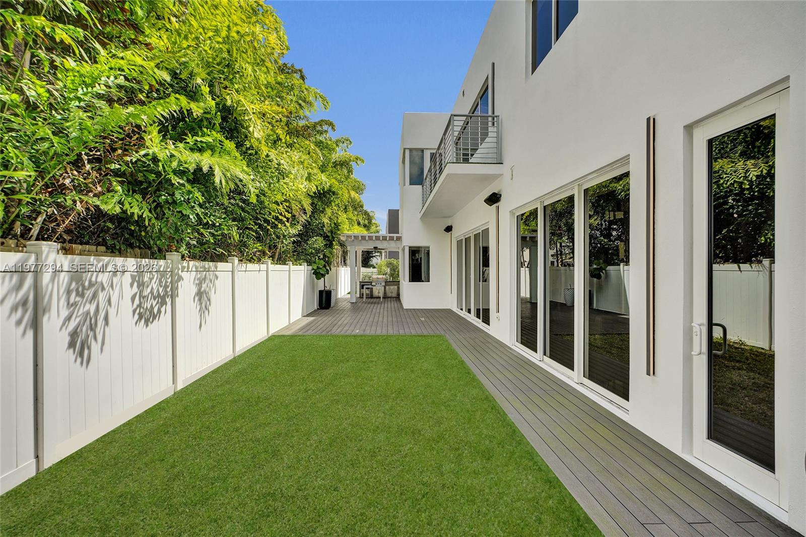 DORAL COMMONS RESIDENTIAL - Residential