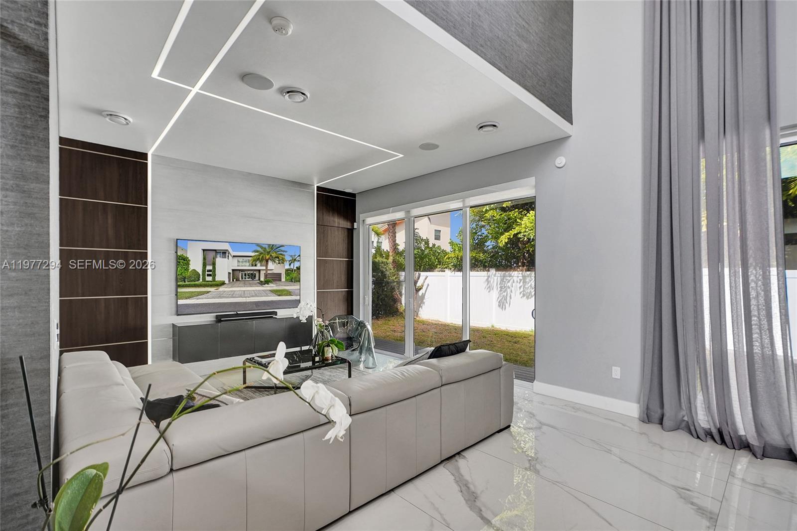 DORAL COMMONS RESIDENTIAL - Residential