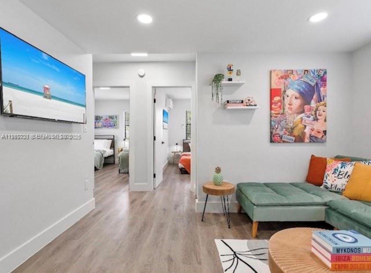 NORTHERN BLVD TRACK - Residential Income
