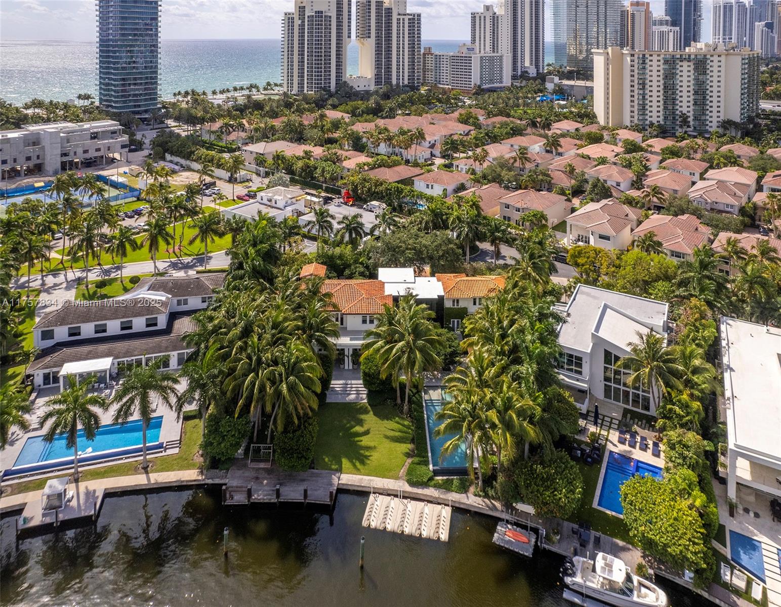 GOLDEN BEACH SEC D - Residential