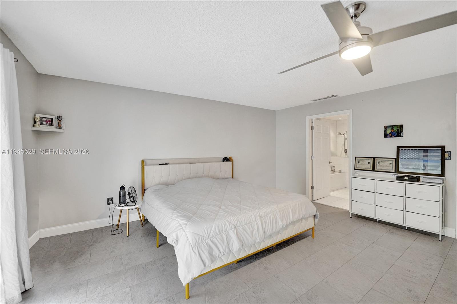 HOLLYWOOD GARDENS CONDOMI - Residential