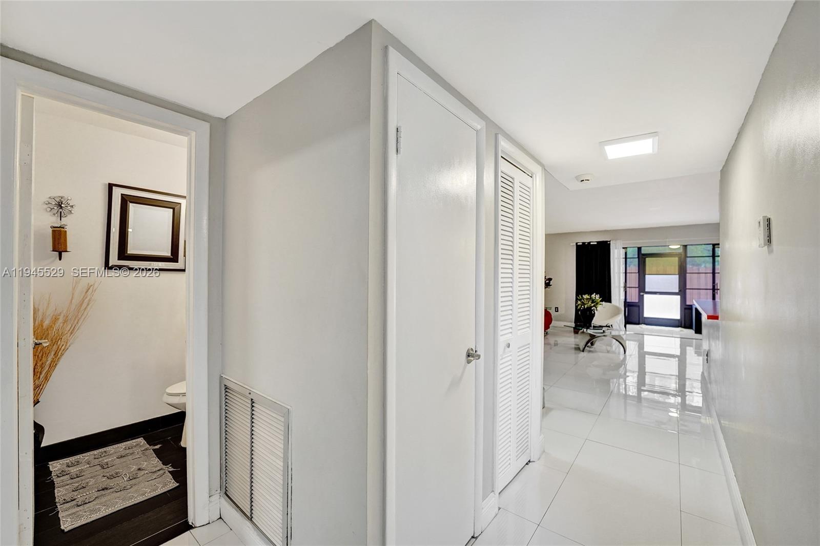 HOLLYWOOD GARDENS CONDOMI - Residential