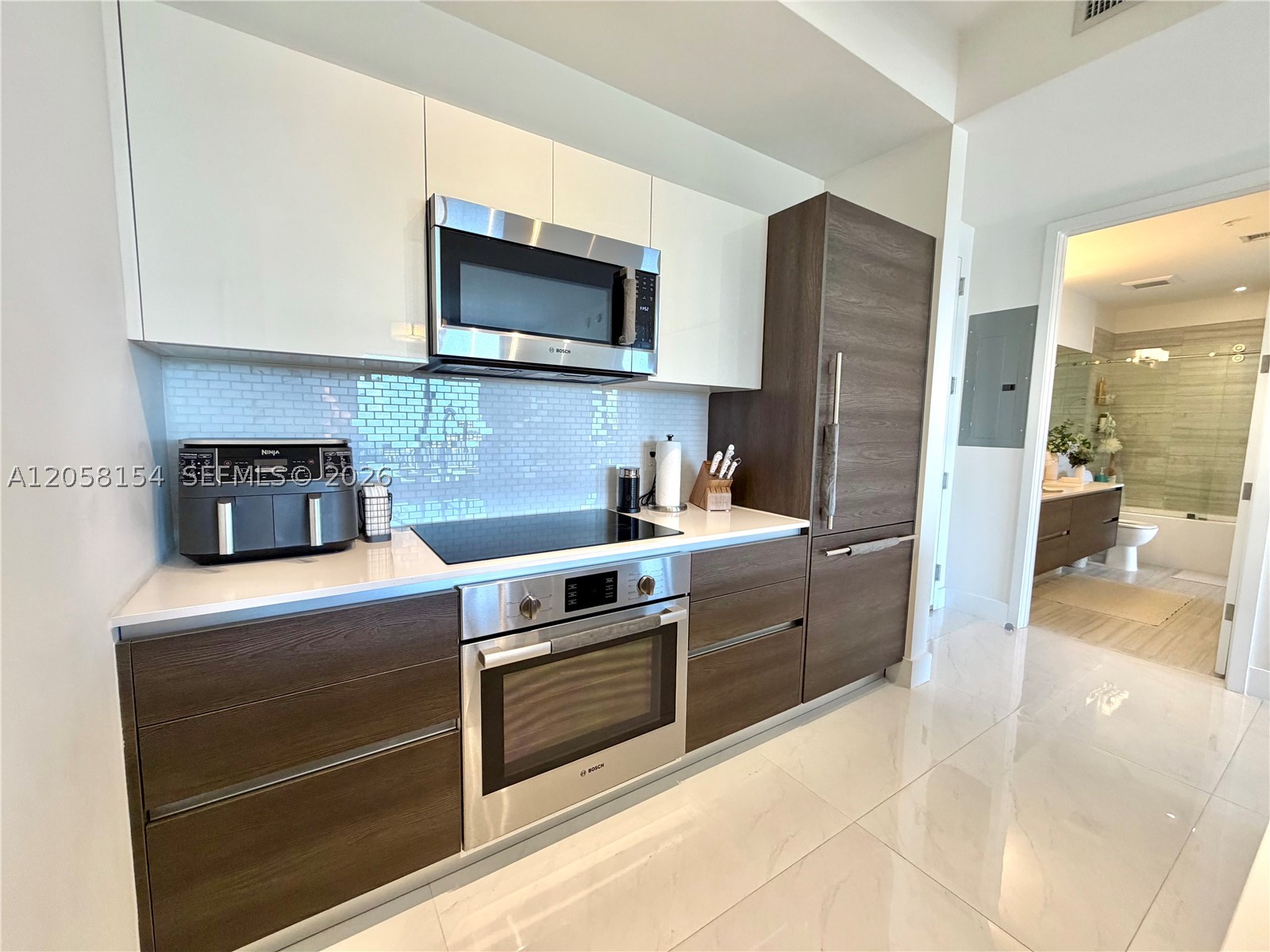 MERRICK MANOR CONDO - Residential
