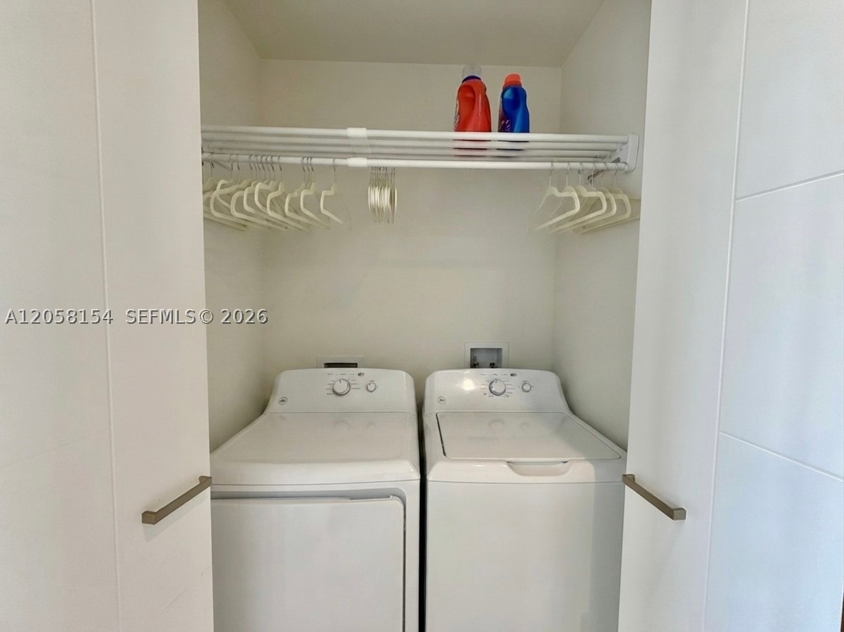 MERRICK MANOR CONDO - Residential