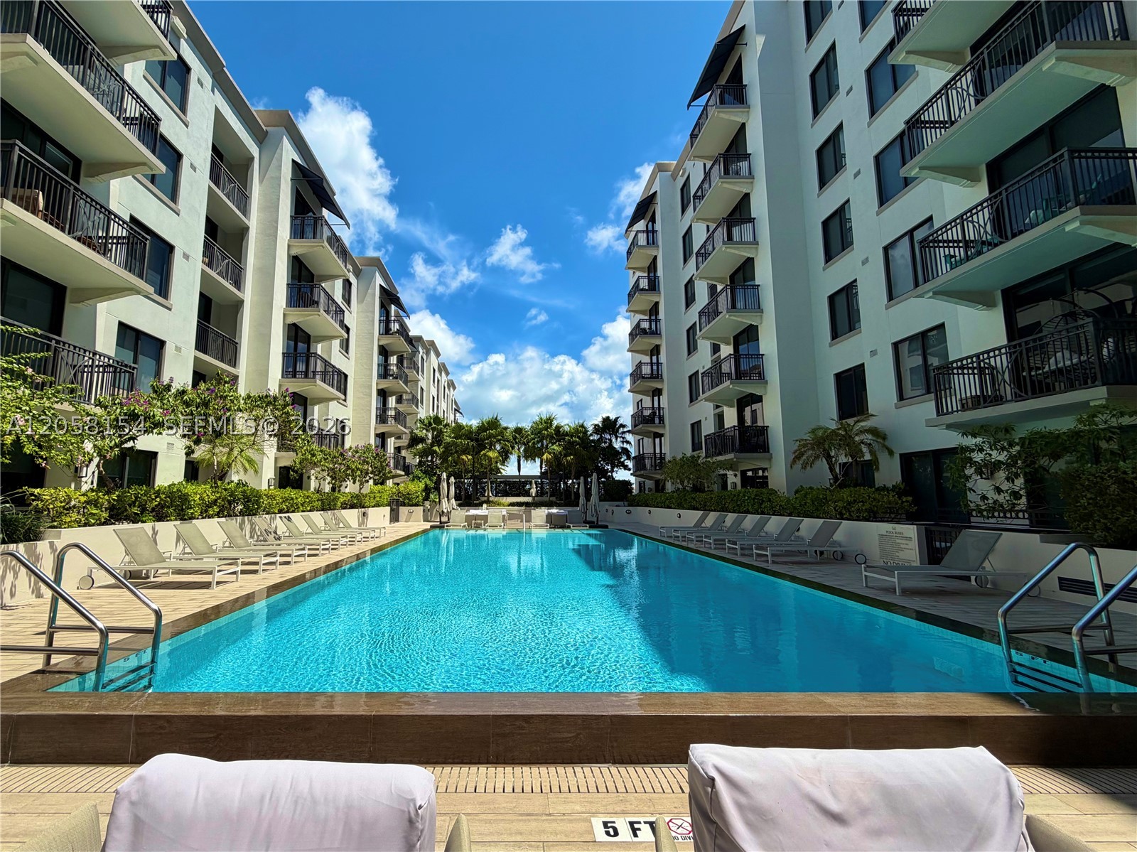 MERRICK MANOR CONDO - Residential