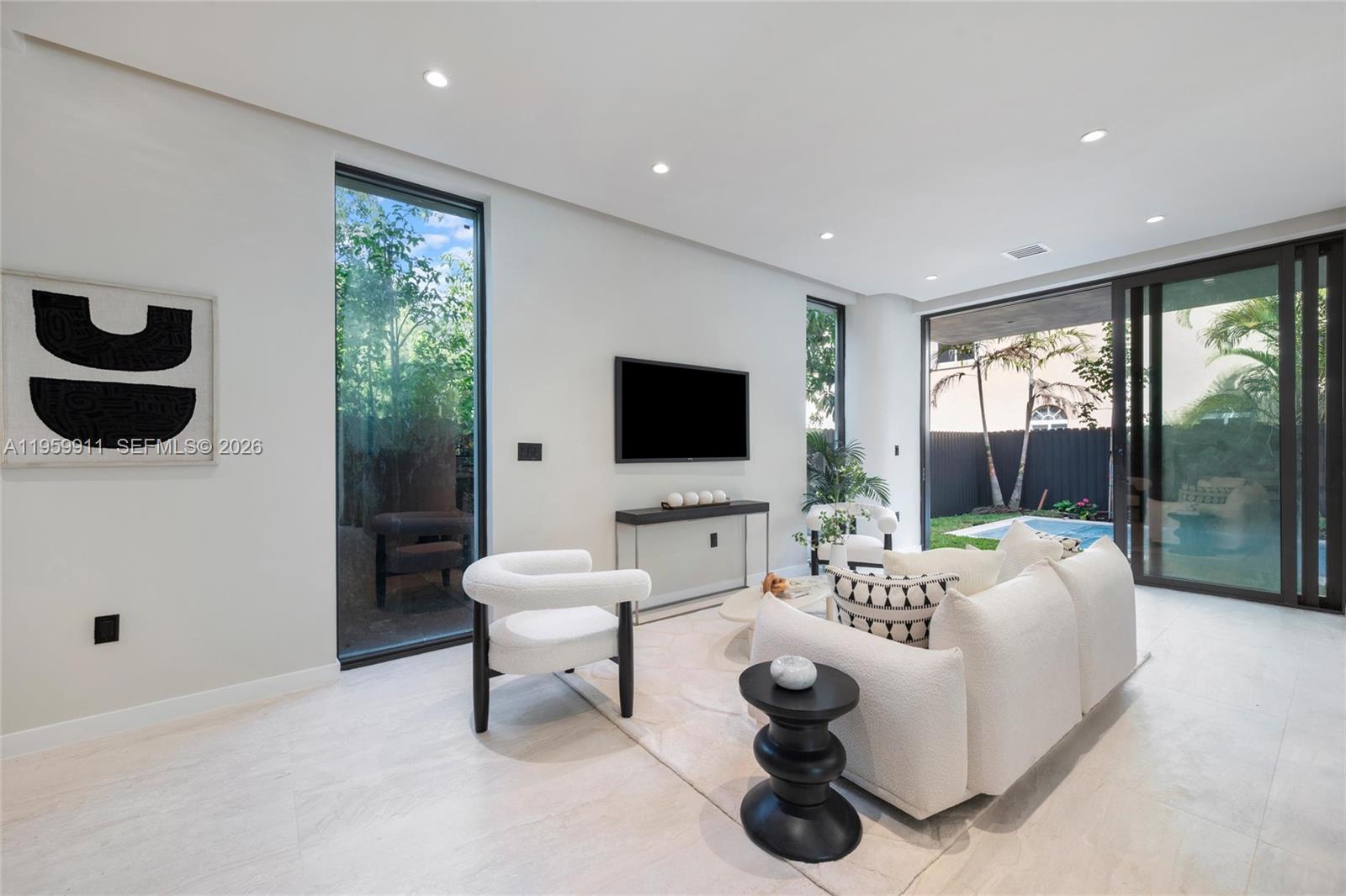 AMND MIAMI SUBURBAN ACRES - Residential