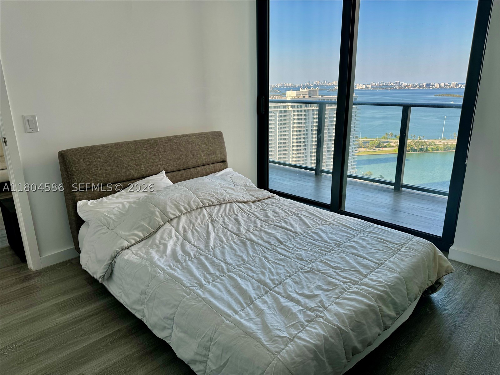 PARAISO BAYVIEWS CONDO - Residential