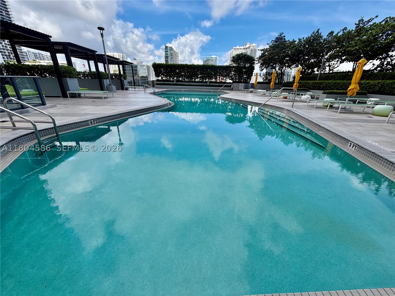 PARAISO BAYVIEWS CONDO - Residential