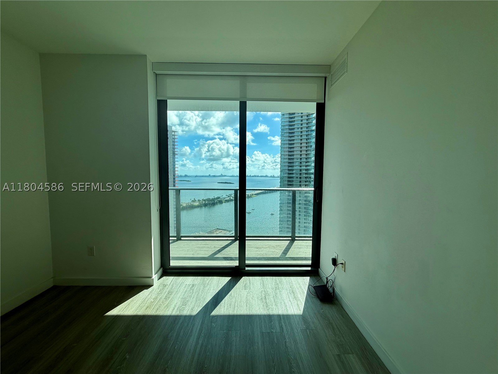 PARAISO BAYVIEWS CONDO - Residential
