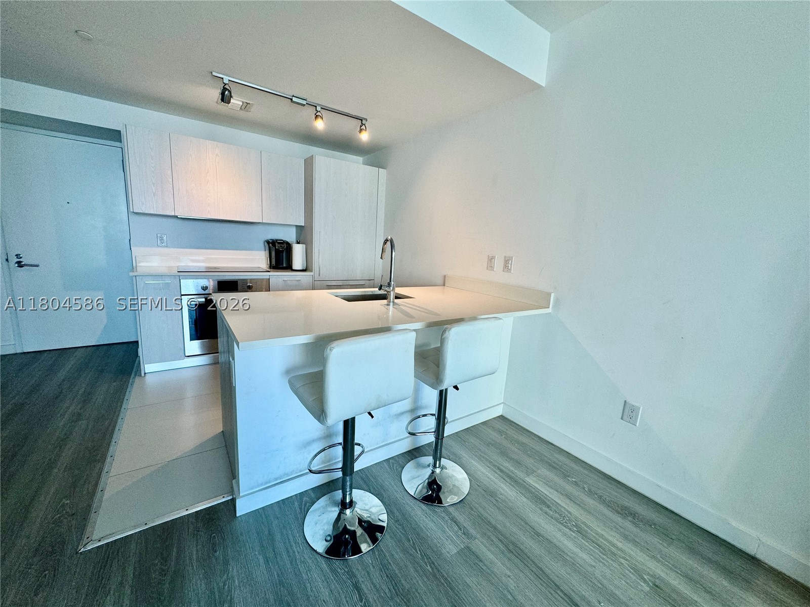 PARAISO BAYVIEWS CONDO - Residential