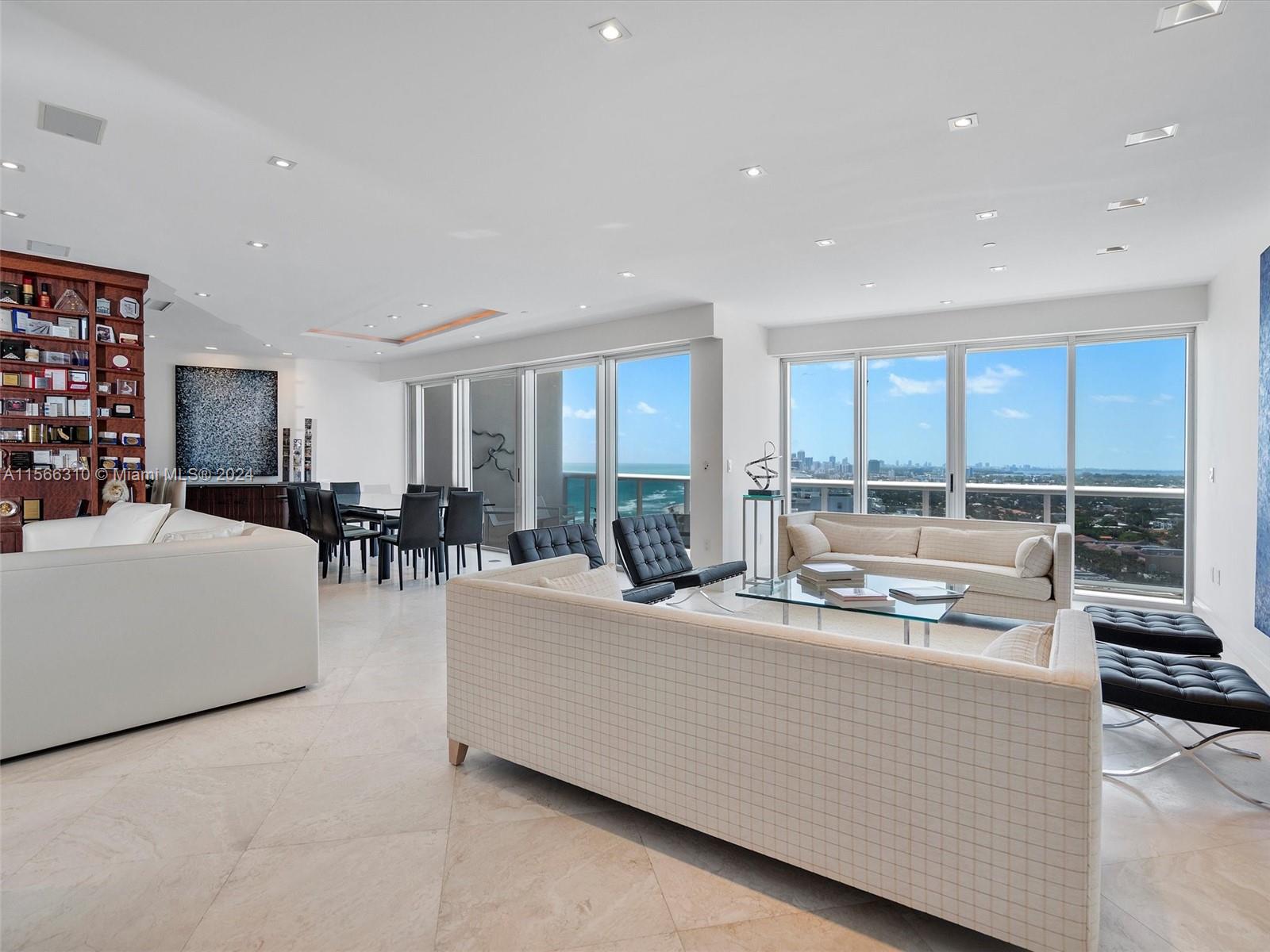 MAJESTIC TOWER - Residential