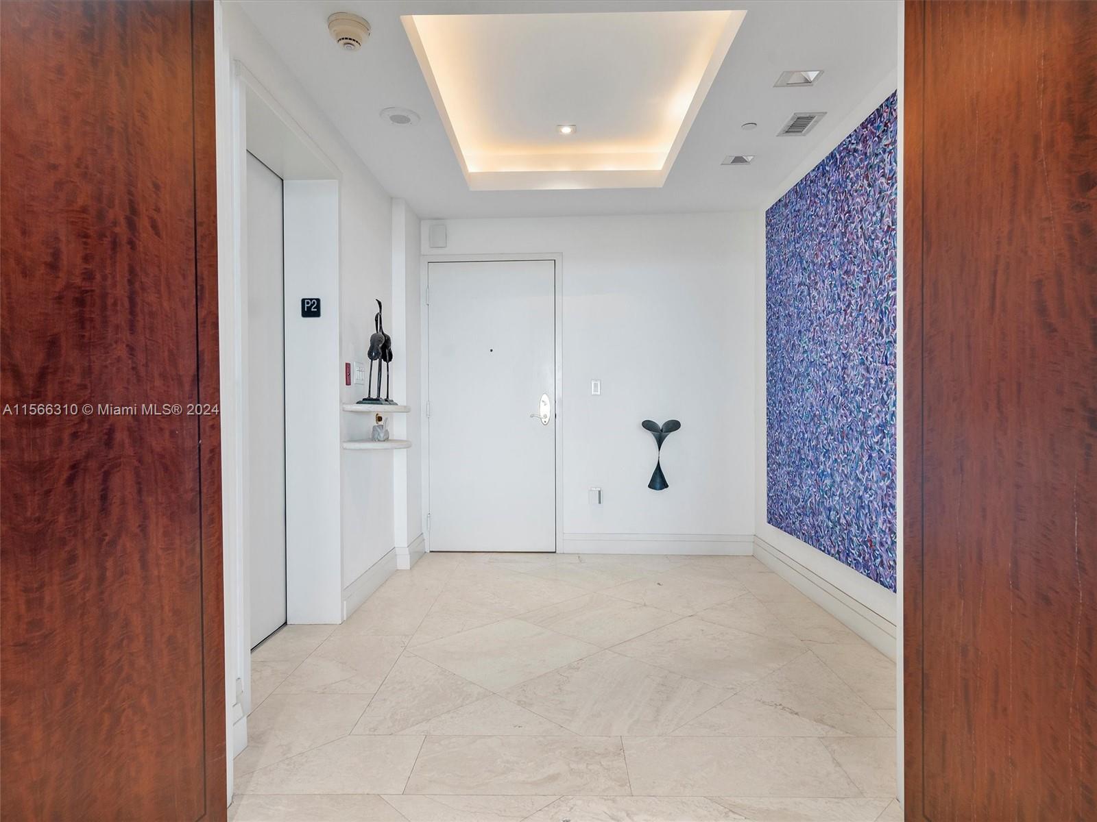 MAJESTIC TOWER - Residential