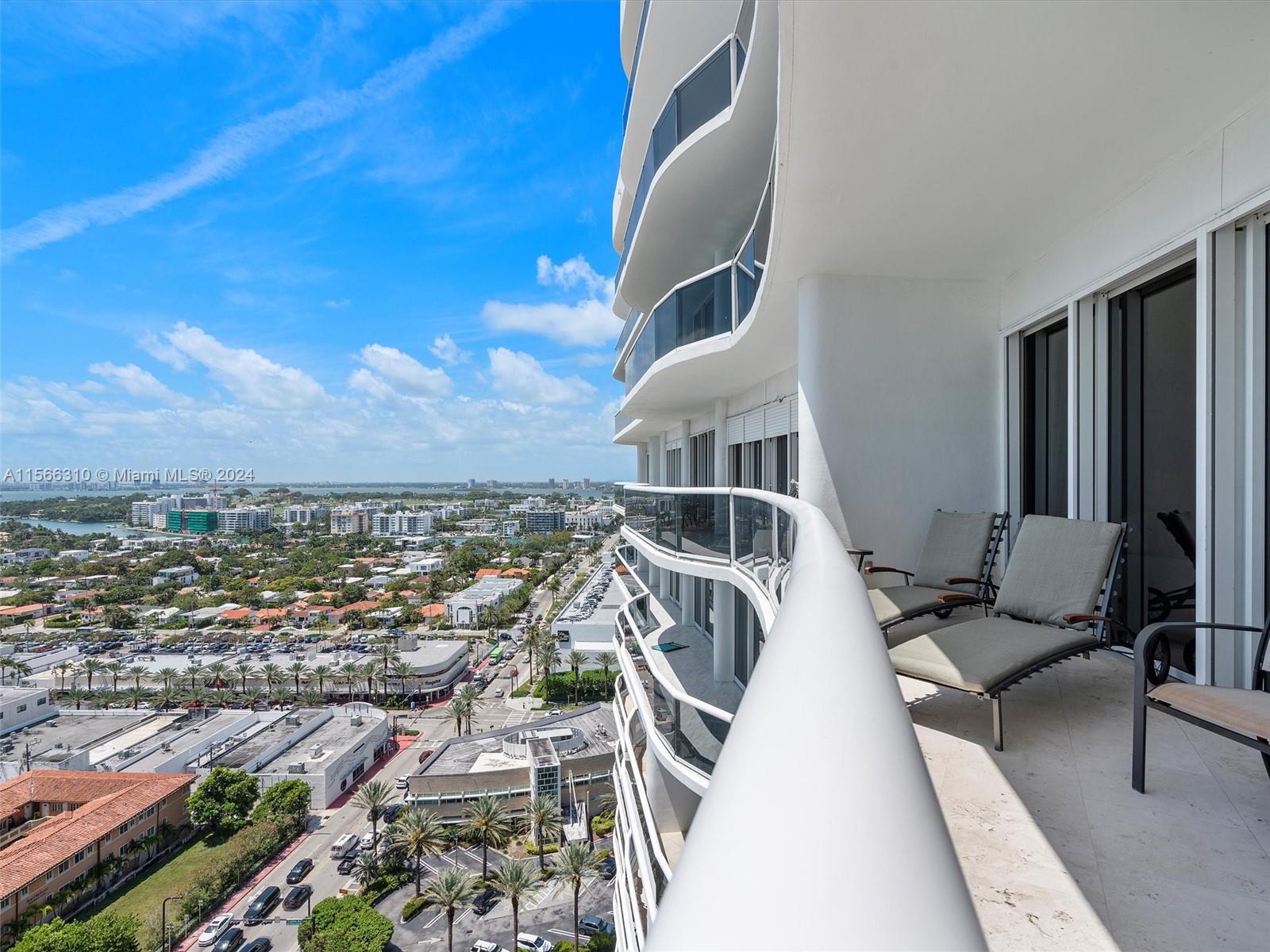 MAJESTIC TOWER - Residential