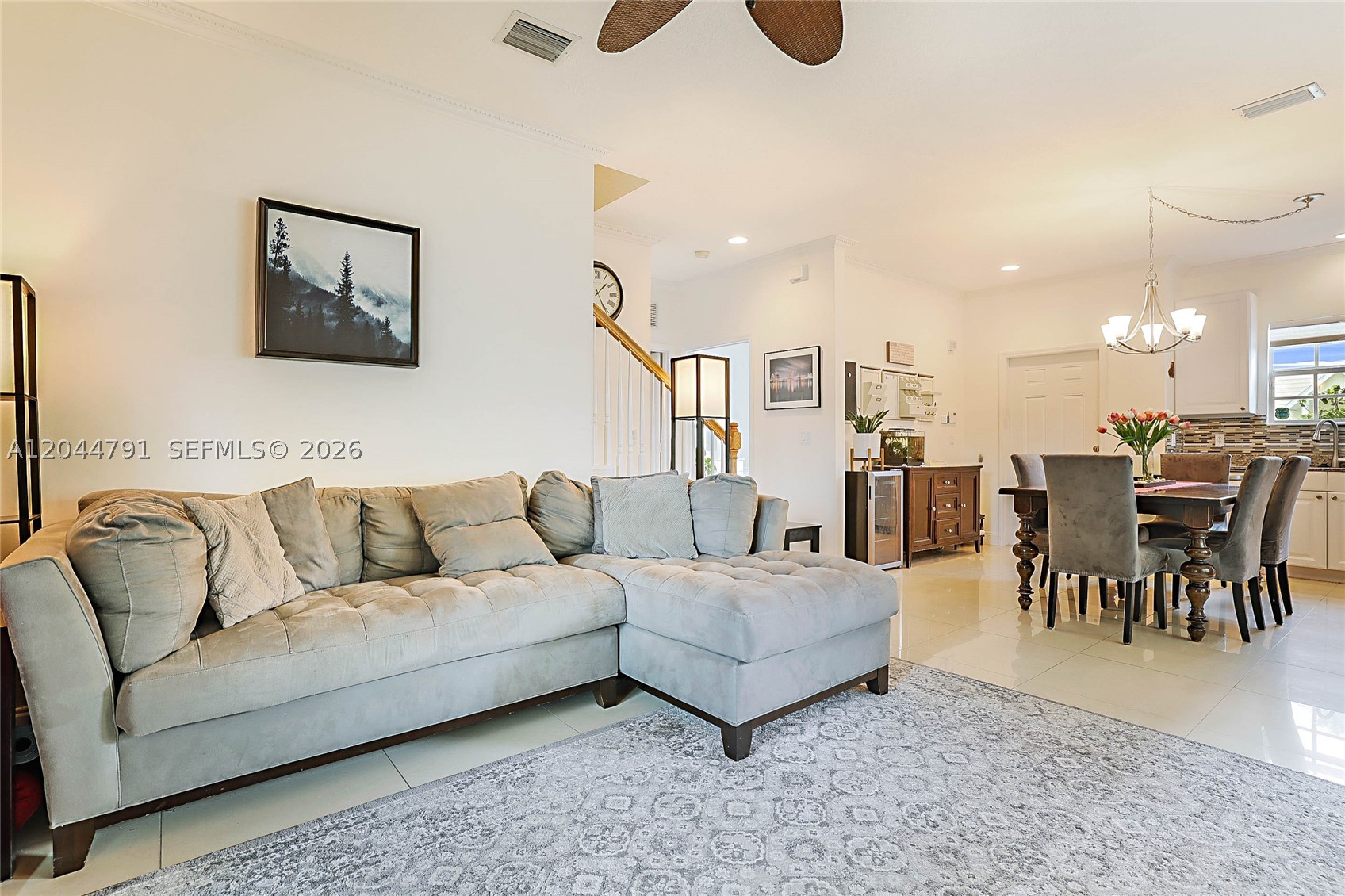 VILLA PALMS CONDO - Residential
