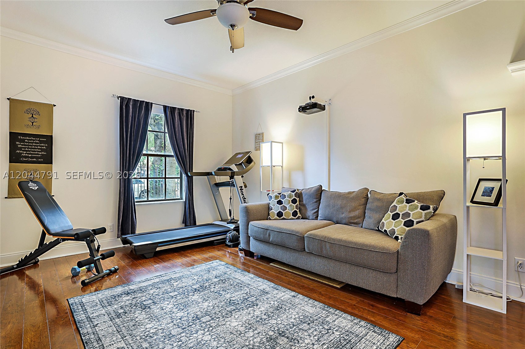 VILLA PALMS CONDO - Residential