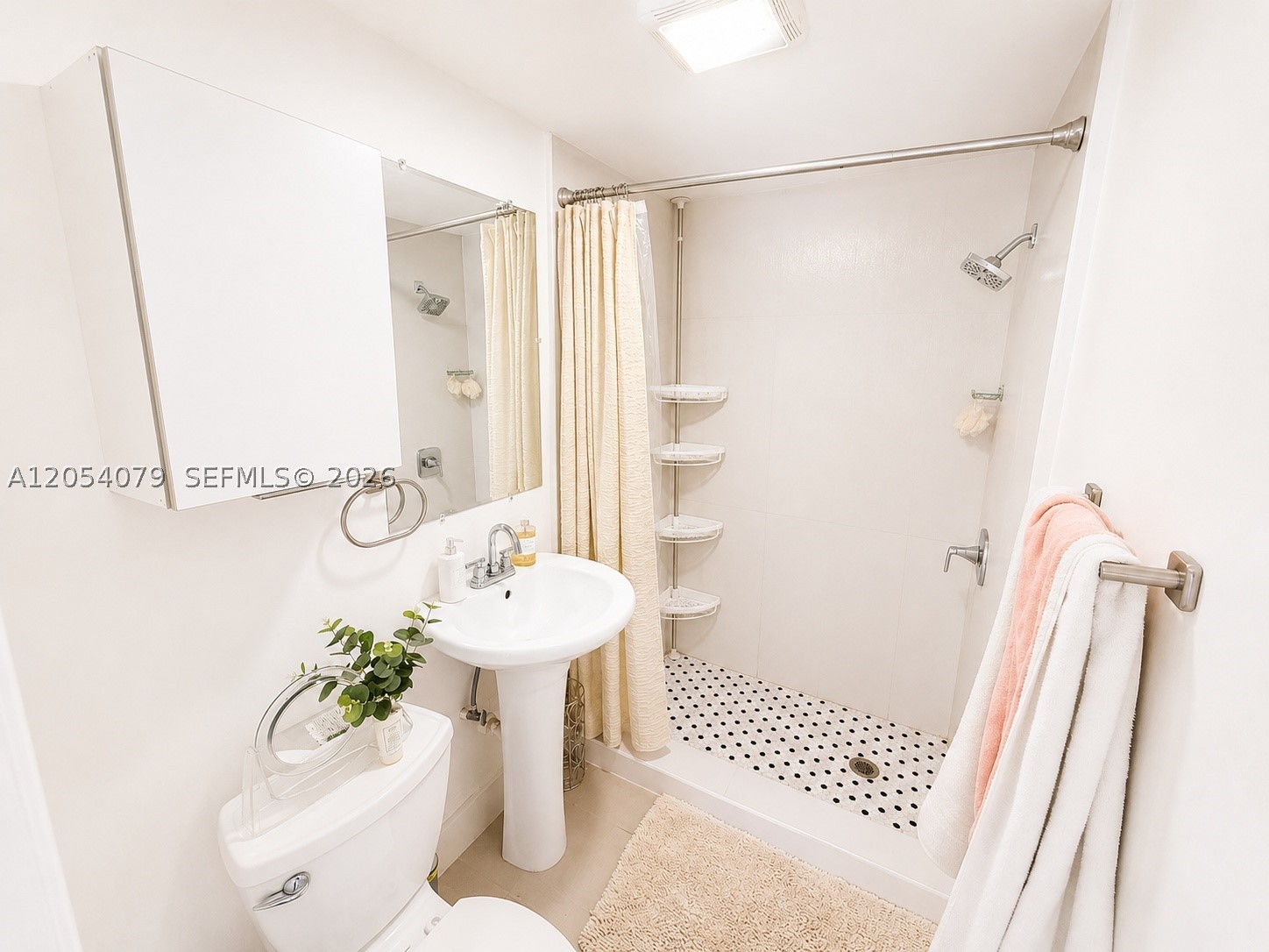 SUPERIOR HOMES SEC 6 - Residential Lease