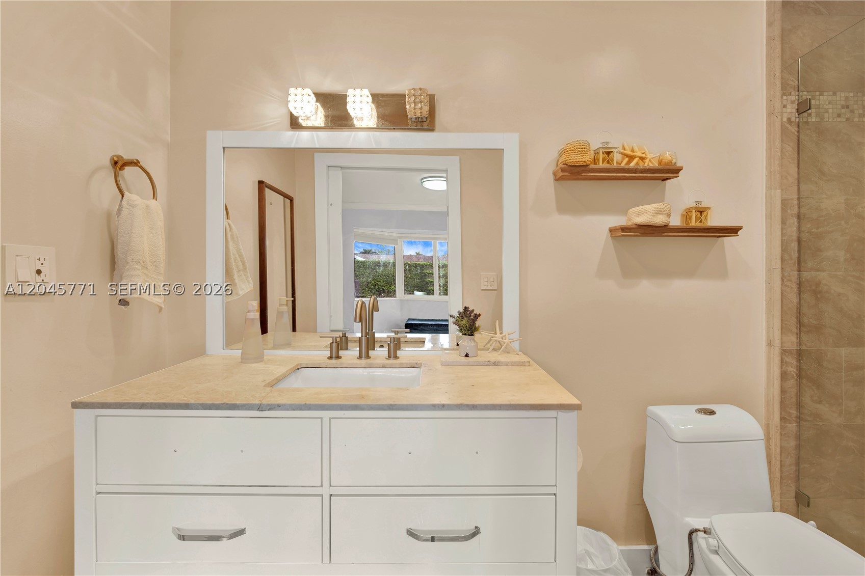 PINE SHORE SEC 4 - Residential