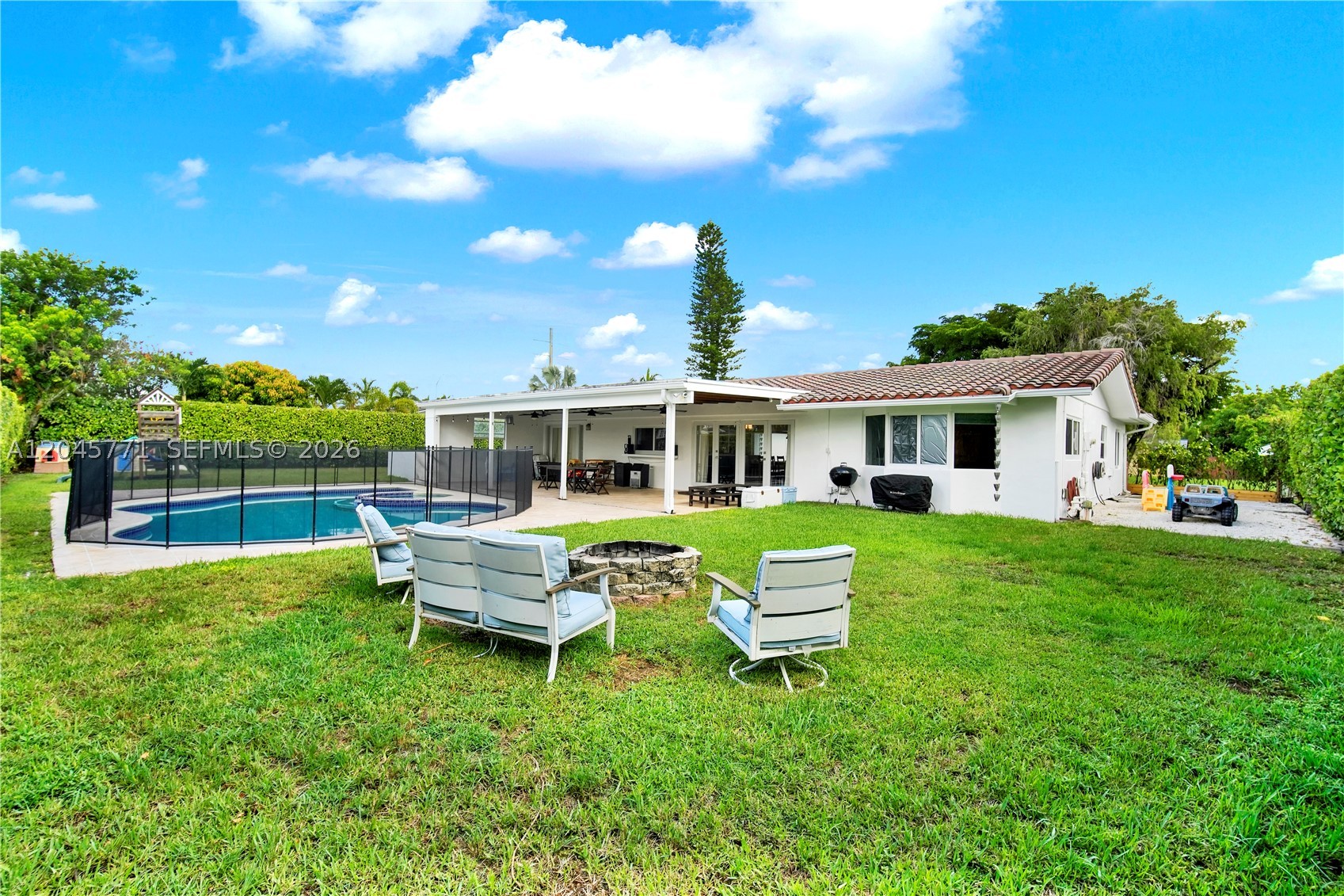 PINE SHORE SEC 4 - Residential