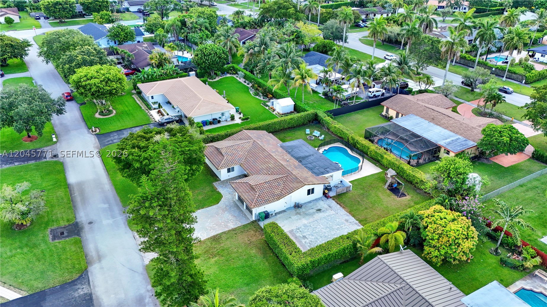 PINE SHORE SEC 4 - Residential