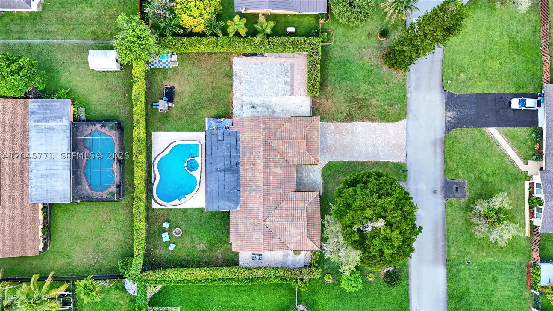 PINE SHORE SEC 4 - Residential