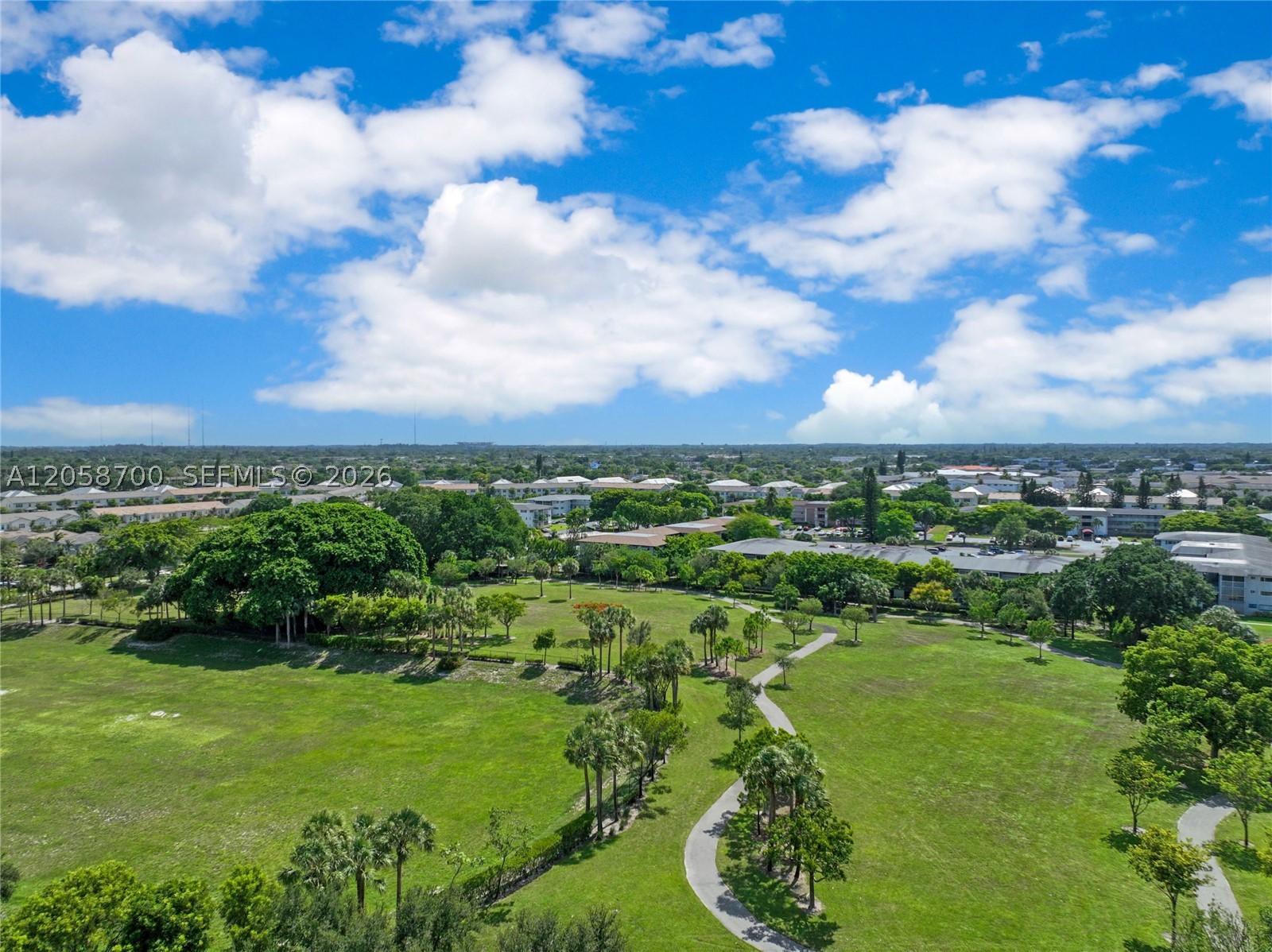 HILLCREST COUNTRY CLUB AP - Residential