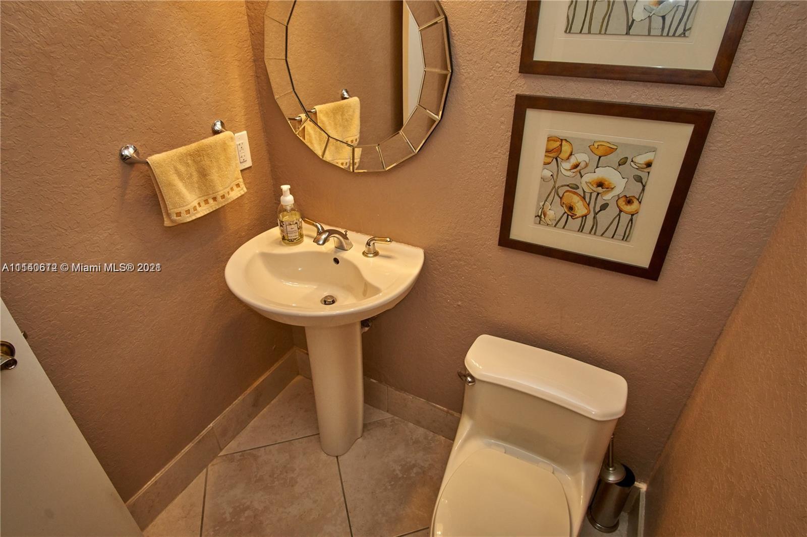 LAS CASAS AT KENDALL - Residential Lease
