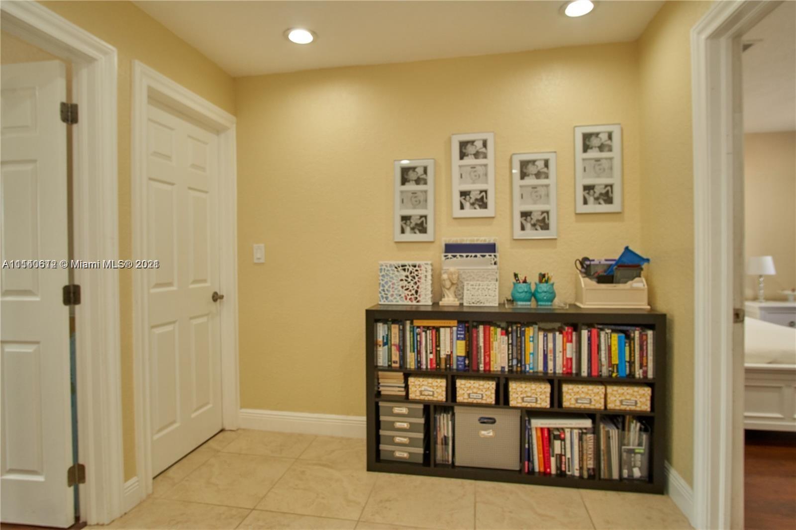 LAS CASAS AT KENDALL - Residential Lease