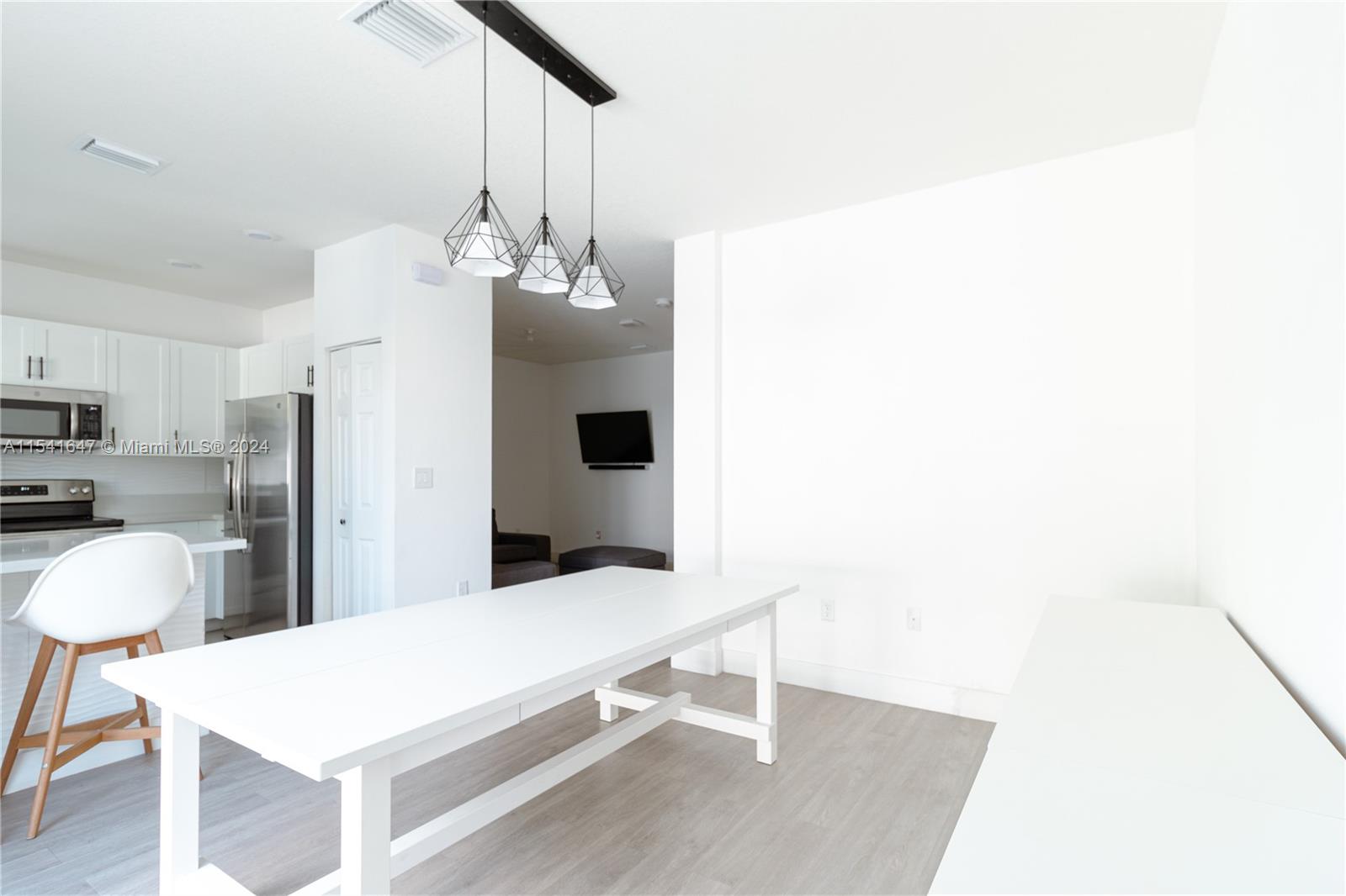 AQUABELLA SECTION TWO - Residential Lease