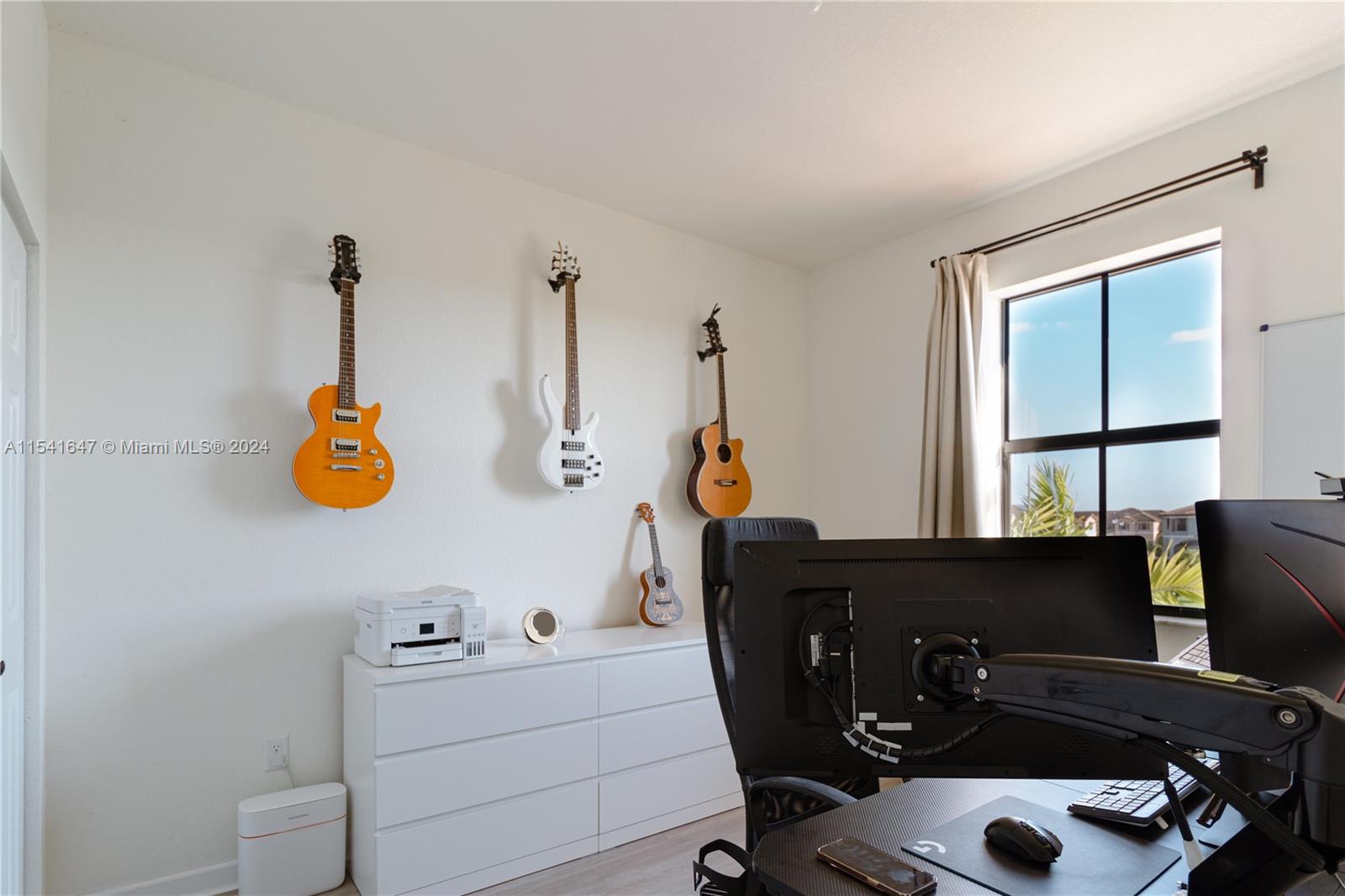 AQUABELLA SECTION TWO - Residential Lease