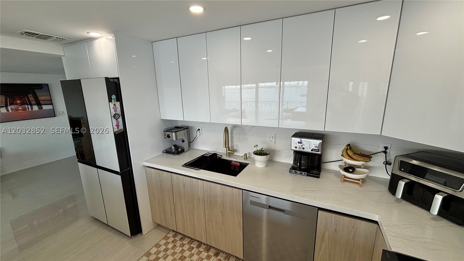 JOCKEY CLUB CONDO - Residential