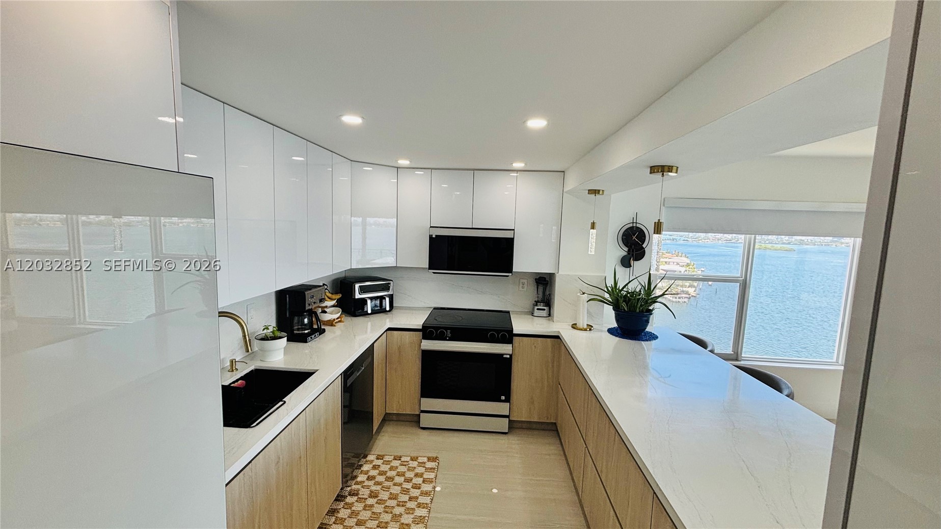 JOCKEY CLUB CONDO - Residential