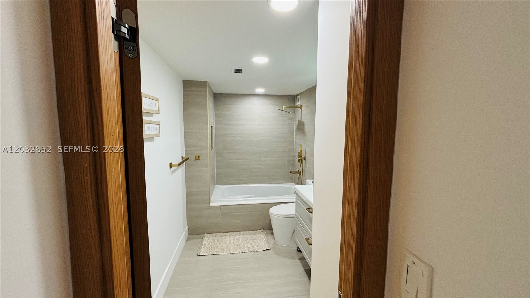JOCKEY CLUB CONDO - Residential