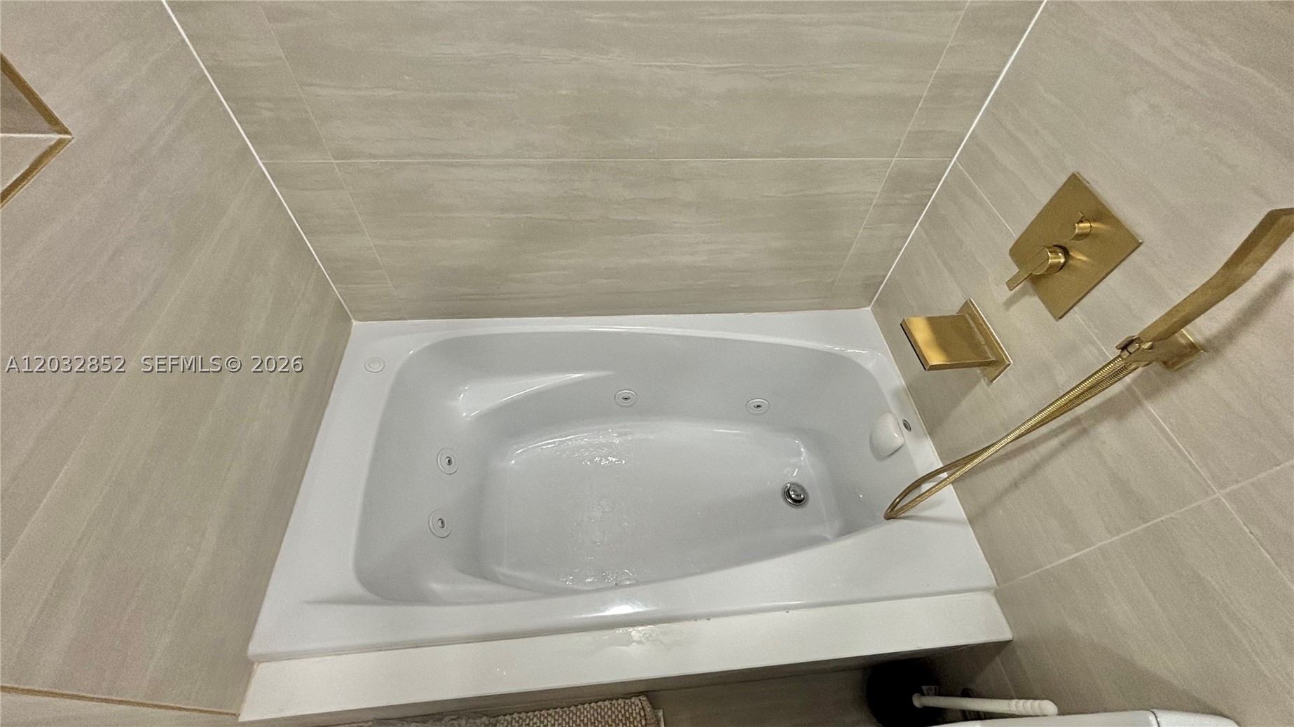 JOCKEY CLUB CONDO - Residential