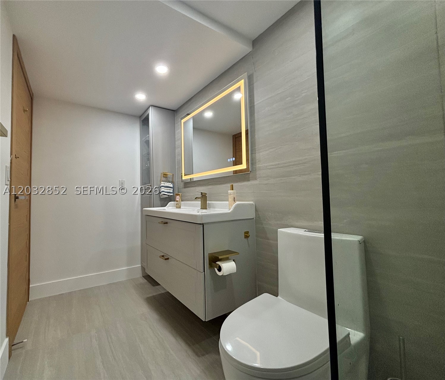JOCKEY CLUB CONDO - Residential
