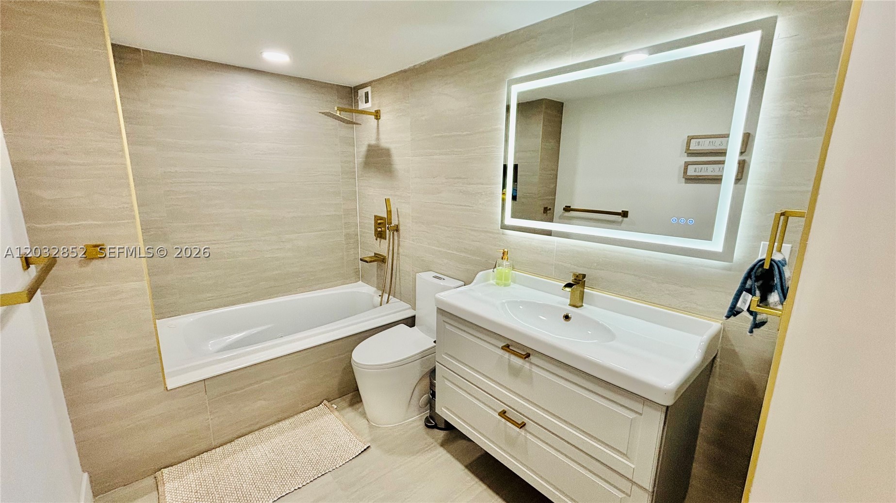 JOCKEY CLUB CONDO - Residential