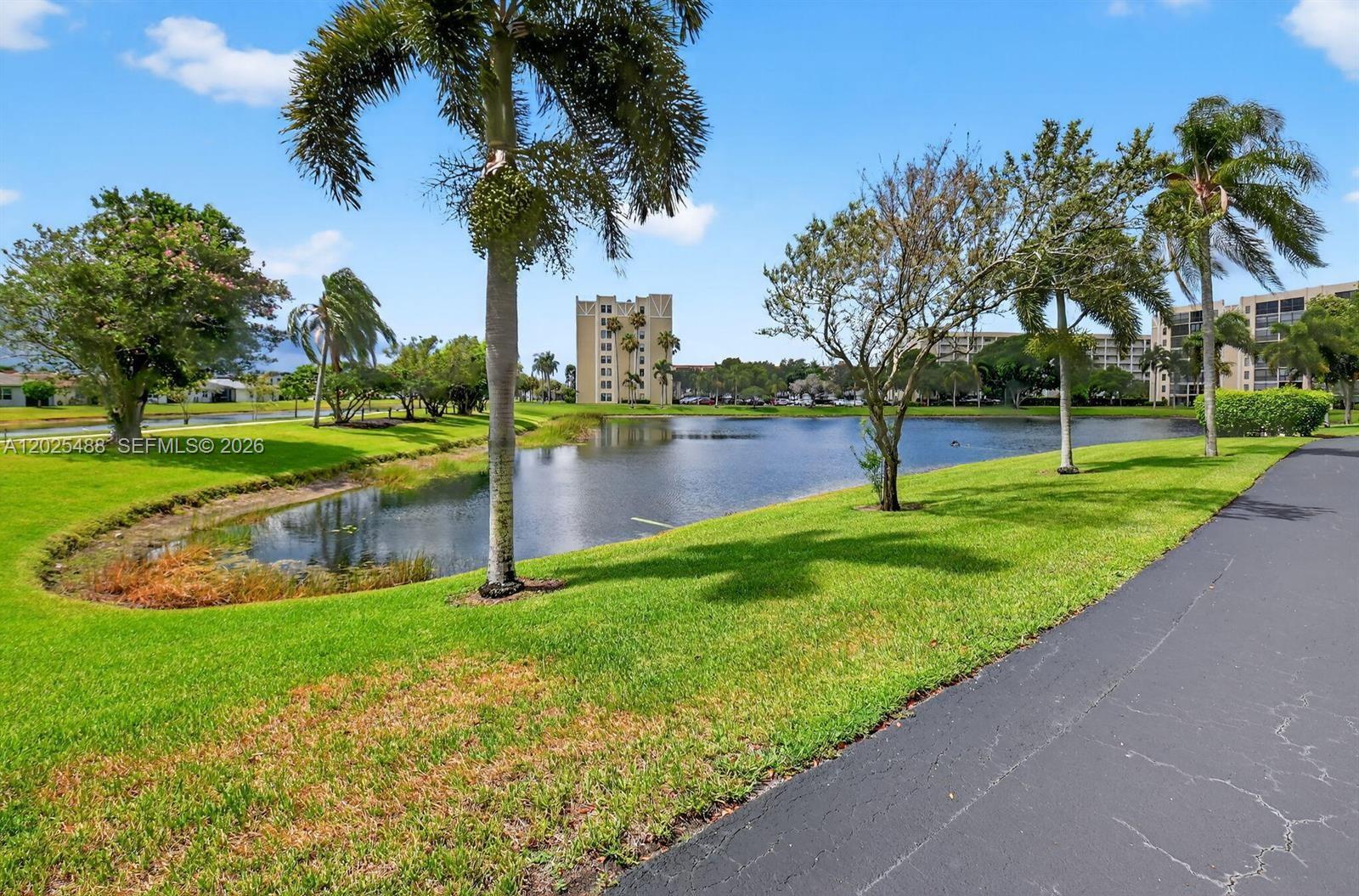 HUNTINGTON LAKES SEC FIVE - Residential