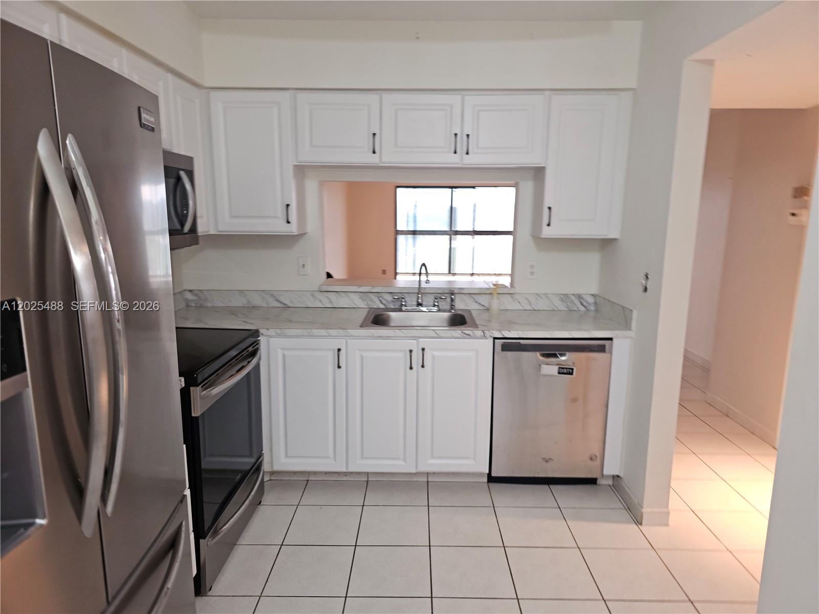 HUNTINGTON LAKES SEC FIVE - Residential