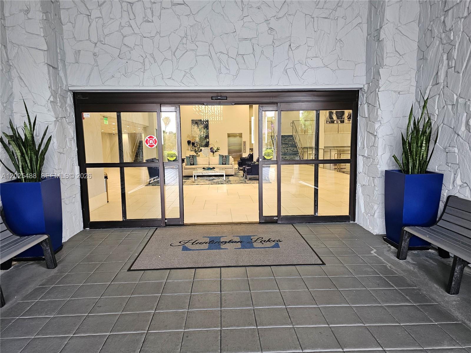 HUNTINGTON LAKES SEC FIVE - Residential
